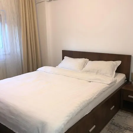 Apartment Adrian Mega Ploiesti