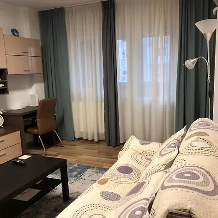 Apartment Adrian Mega Ploiesti